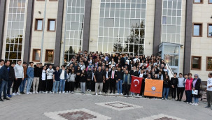 Karamanlı Gençler, TEKNOFEST'te Hayallerine Kanat Çırpıyor