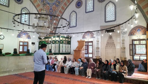 Yeni kaydolan öğrencilere tarih ve kültür gezisi