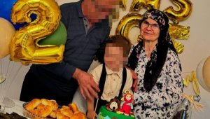 Balkondan düşen Aynur Basman öldü