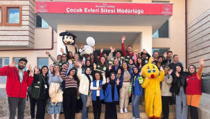 Çocukların yüzlerini güldürdüler