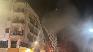 Sivas'ta dershane çatısında yangın