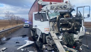 Kulu'da 2 iki TIR çarpıştı: 1 kişi yaralandı