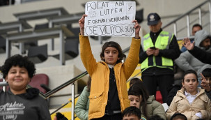 Polat, minik taraftarı unutmadı