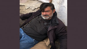 Yalnız yaşadığı evinde çıkan yangında öldü