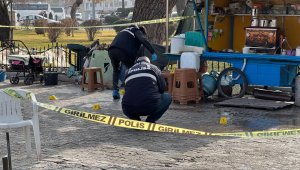 Karatay'daki silahlı saldırıda seyyar çaycı ve müşterisi yaralandı