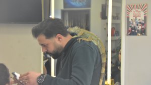 Şehrin diğer ucundan onun için geliyorlar