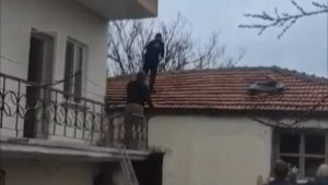 17 yıl hapis cezası olan Yasin Emekli, çatıda yakalandı