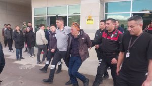 Doktoru bıçaklayan şüpheli: ''Bana yapay zeka yerleştirdi''