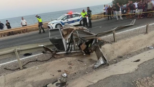 Silifke'deki kazada otomobil ikiye bölündü: 1 ölü, 1 yaralı