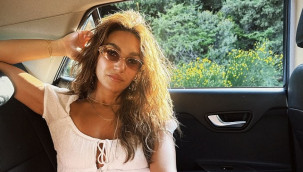 Uzak Şehir'in Nare'si Sahra Şaş tatilde