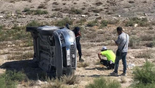 Otomobil takla attı; aynı aileden 5 kişi yaralandı