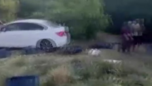 Otomobil, bahçede çalışan işçilere çarptı; 1 ölü, 3 yaralı