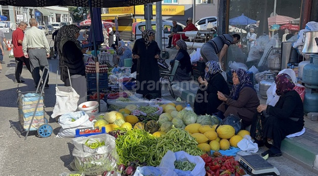 Zeki Müren'in şarkısındaki pazar, asırlardır dualarla açılıyor