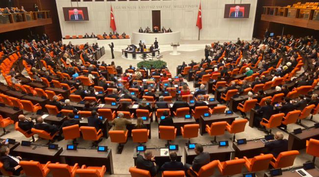 TBMM'de 'mandacı' ve 'alçak' tartışması