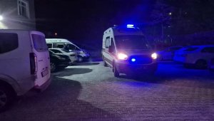 Oturduğu binanın bodrum katında cesedi bulundu