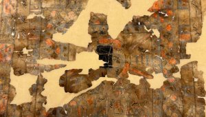 Restorasyon sırasında caminin duvarındaki oyuktan çıktı