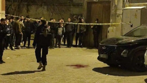 Sokakta yürürken tabanca ile başından vuruldu