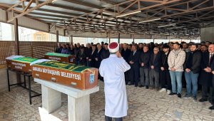 Kazada ölen 5 kişi, son yolculuklarına uğurlandı