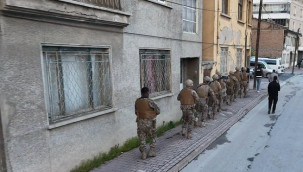 Konya'da galericilere operasyon